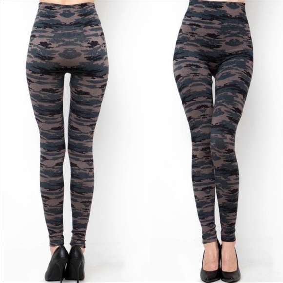 NEW!  CAMO PRINT LEGGINGS - Picture 2 of 3